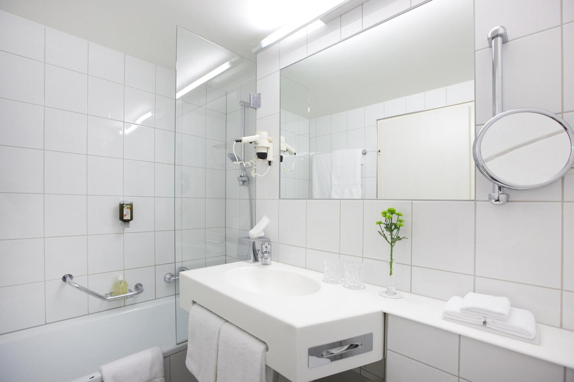 Hotel Schwaerzler Bregencja Pokój zdjęcie